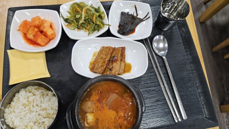 인하대학교 교직원식당 이미지
