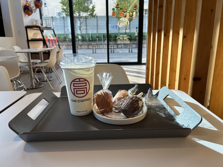 더커피 이미지
