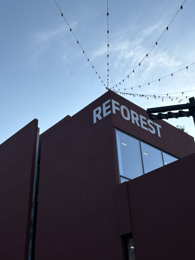 레포레스트(REFOREST) 이미지
