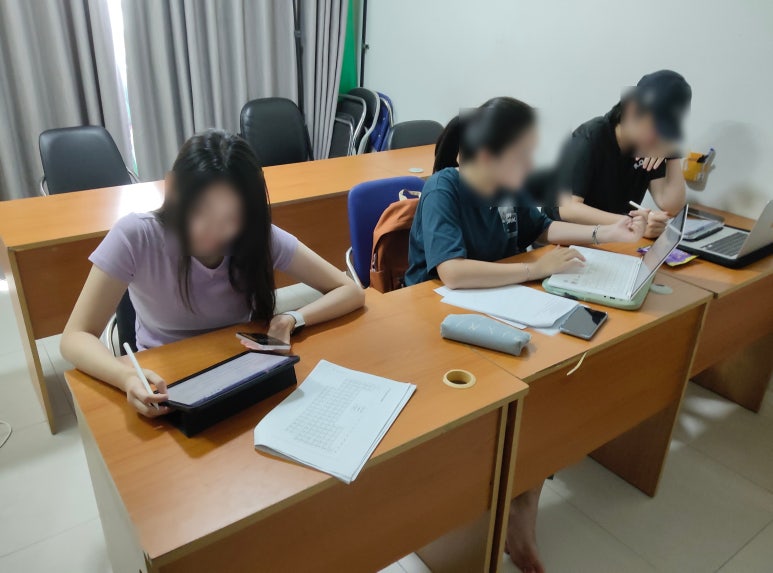 IB, AP 화학 과 A Level 화학 수업을 하며 2023년 마무리. 관련 이미지 1