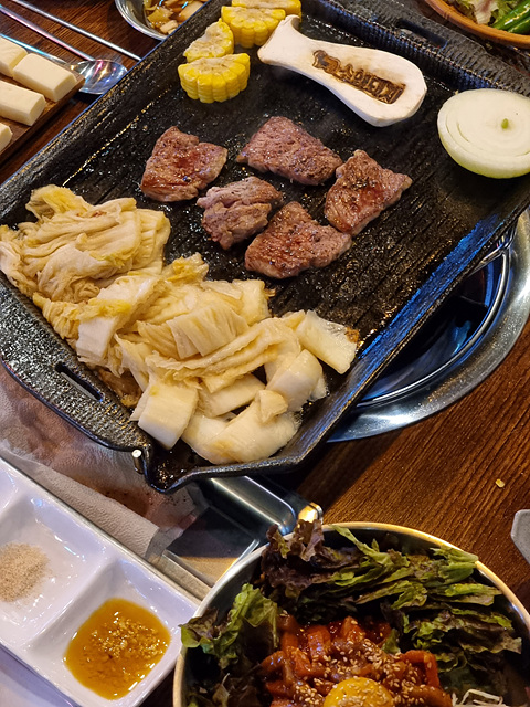 고기앤고기 이미지