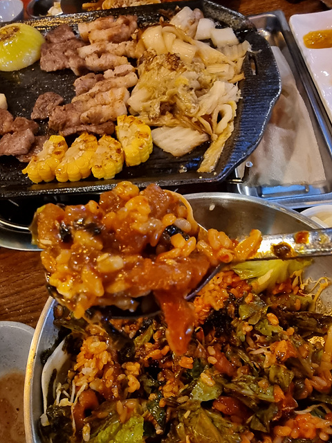 고기앤고기 이미지