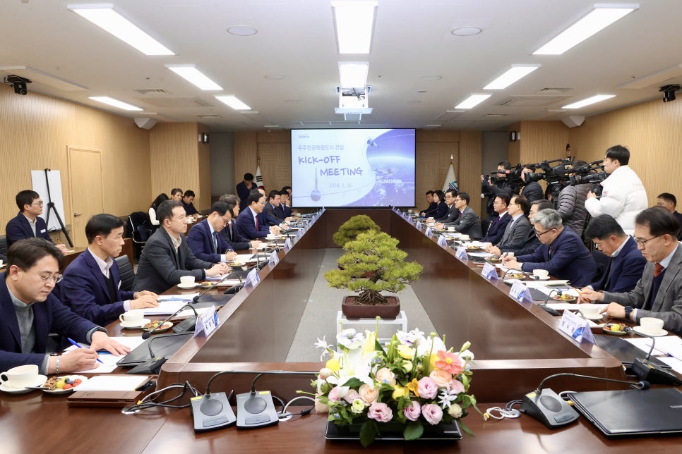 우주건설산업 이미지