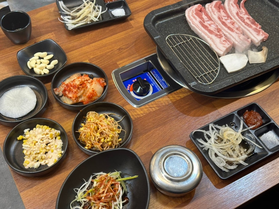 쌉돼지 이미지