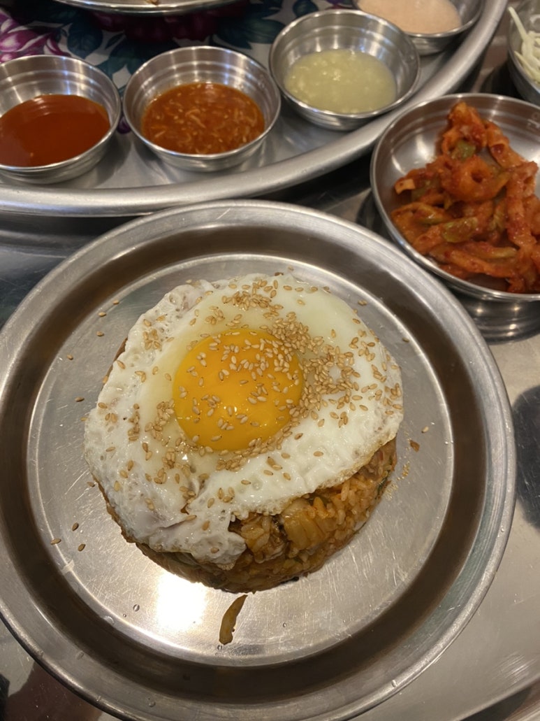 완미족발산호점 이미지