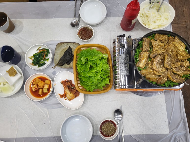 흑비흑염소 이미지