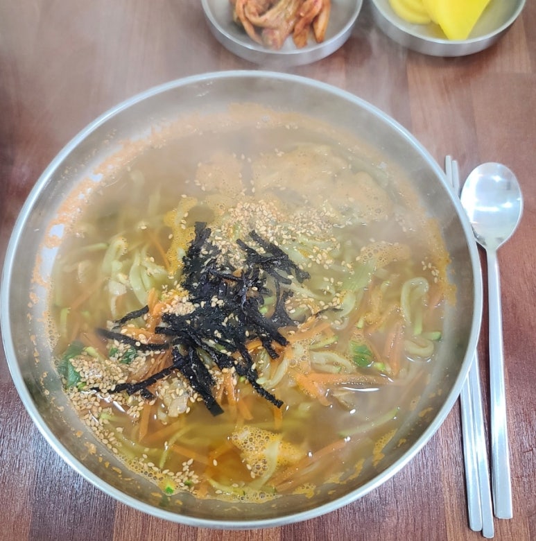더알찬칼국수 이미지