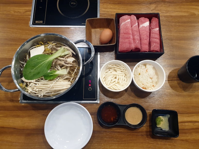 녹정샤브샤브 이미지