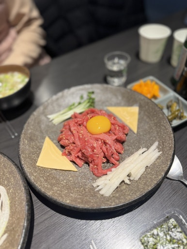 육회바른연어 서산점 이미지