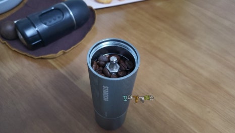 커피상점 이미지