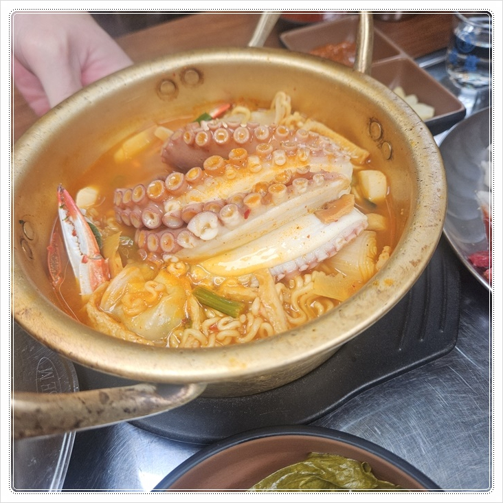 누렁소앤도새기 이미지