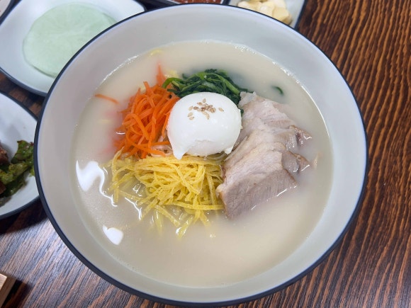 차린국수 이미지