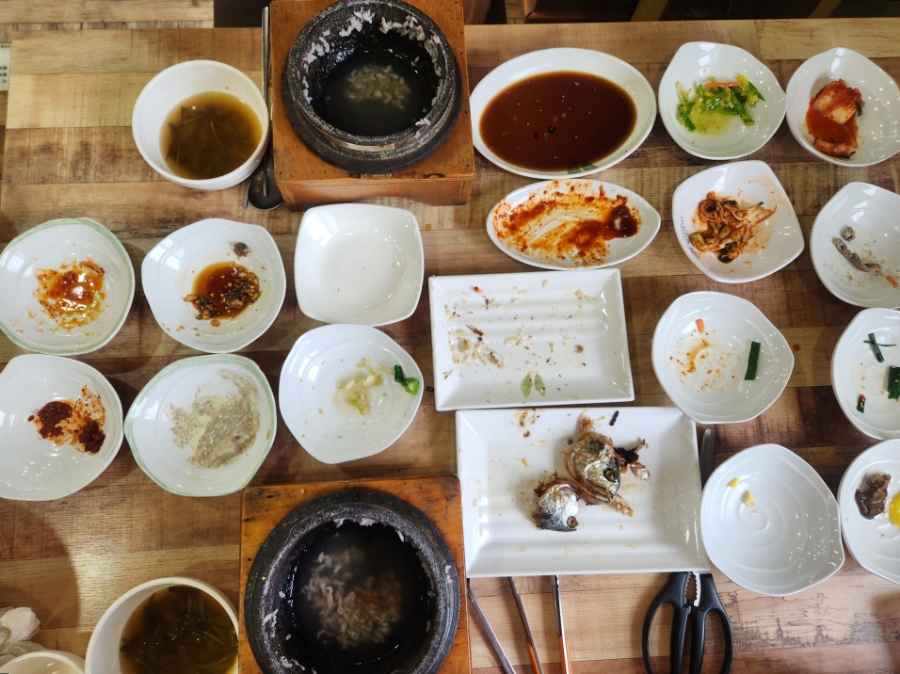 토우영양돌솥밥 이미지