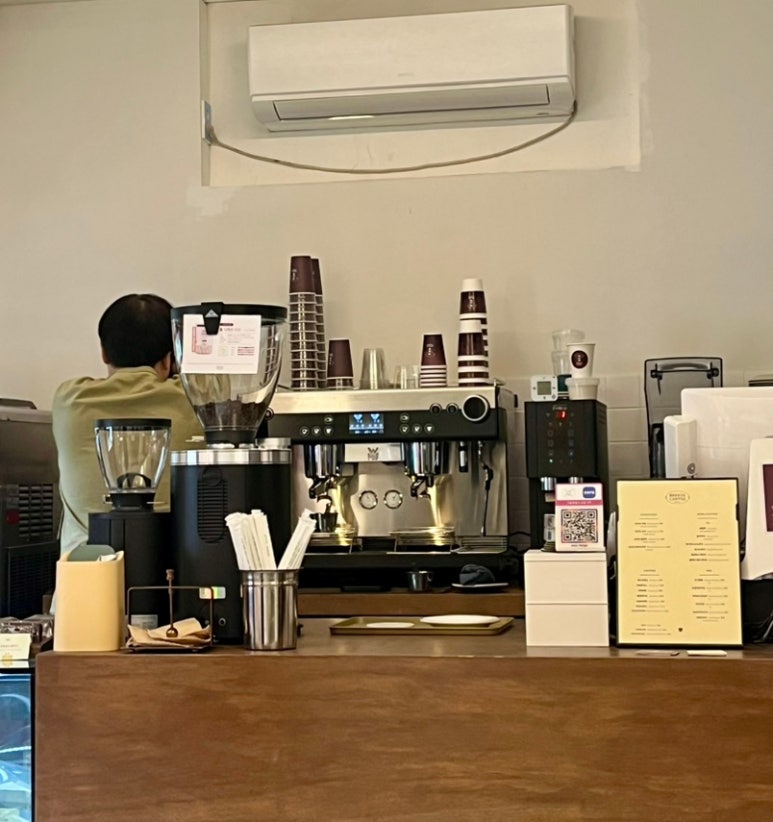 브리즈커피살롱 이미지