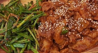 제육우렁쌈밥 이미지