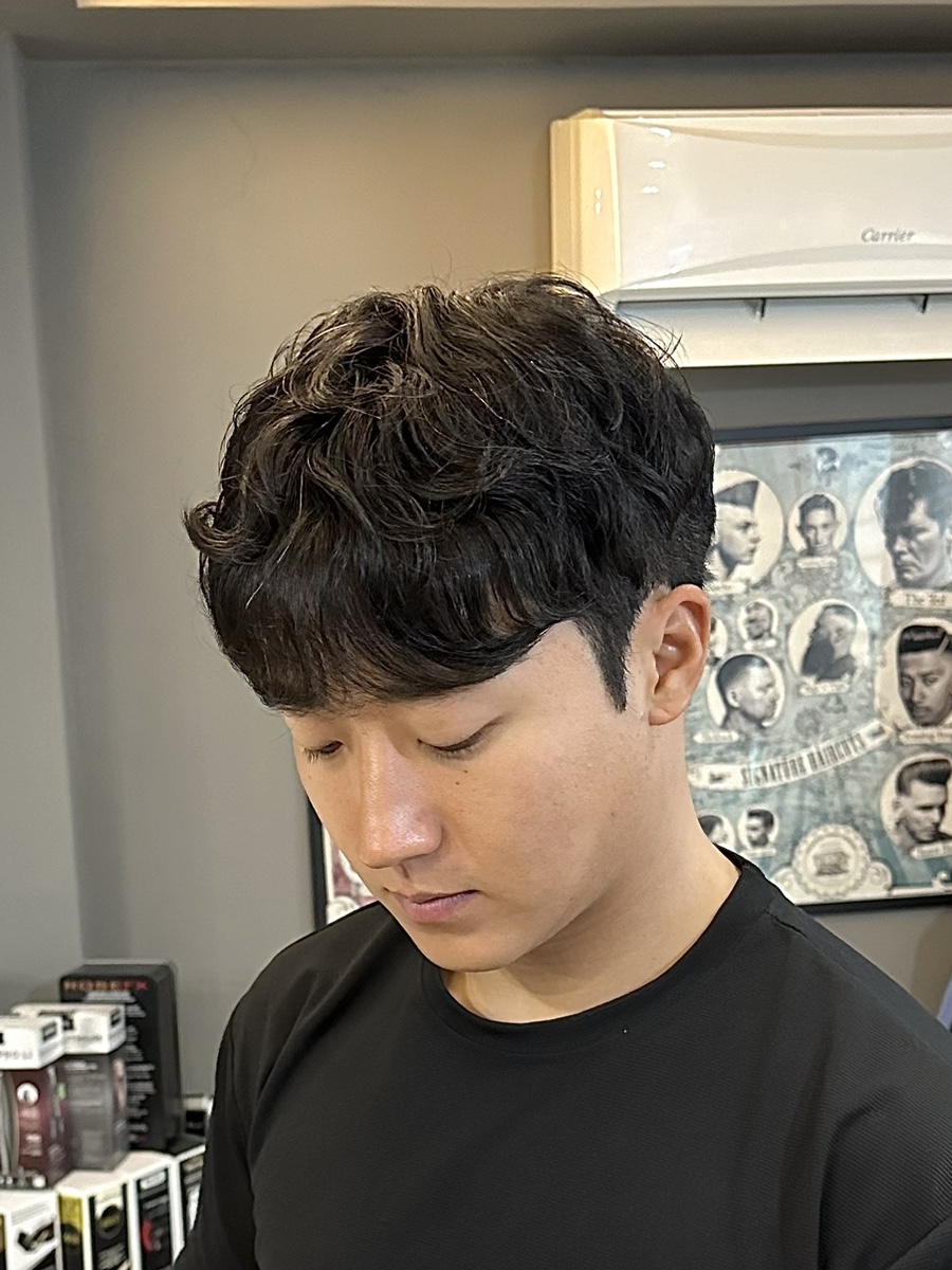 언이븐바버샵 이미지