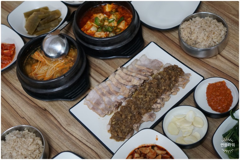 단양흑마늘쌈밥 이미지