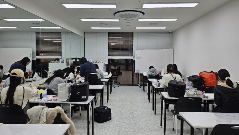 나날네일 이미지
