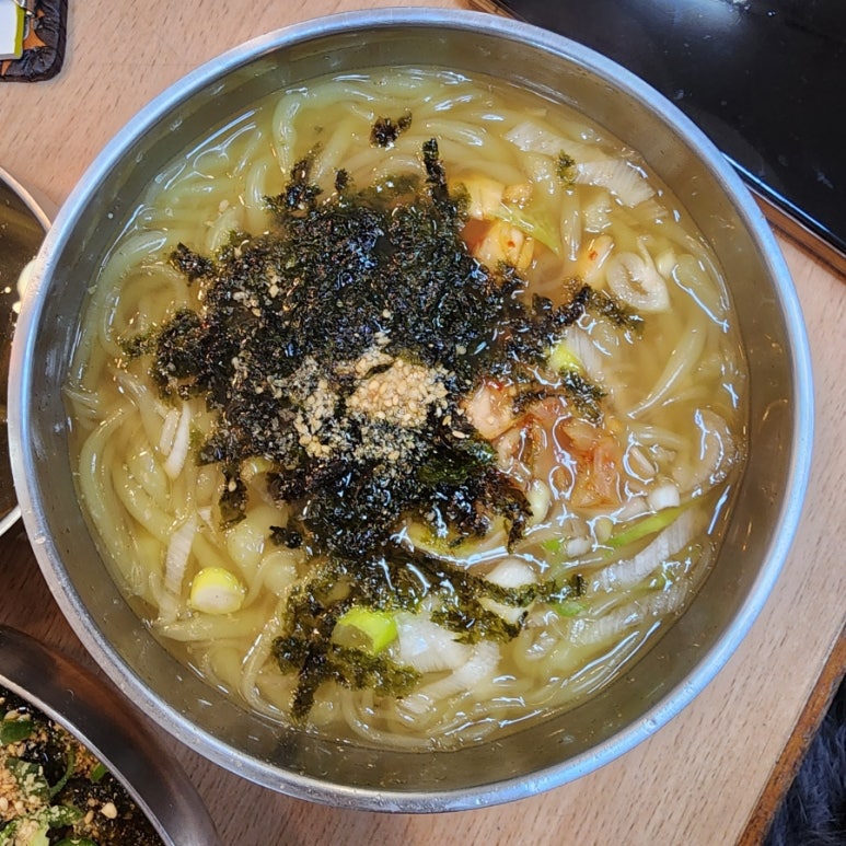 호로록건진국수 이미지