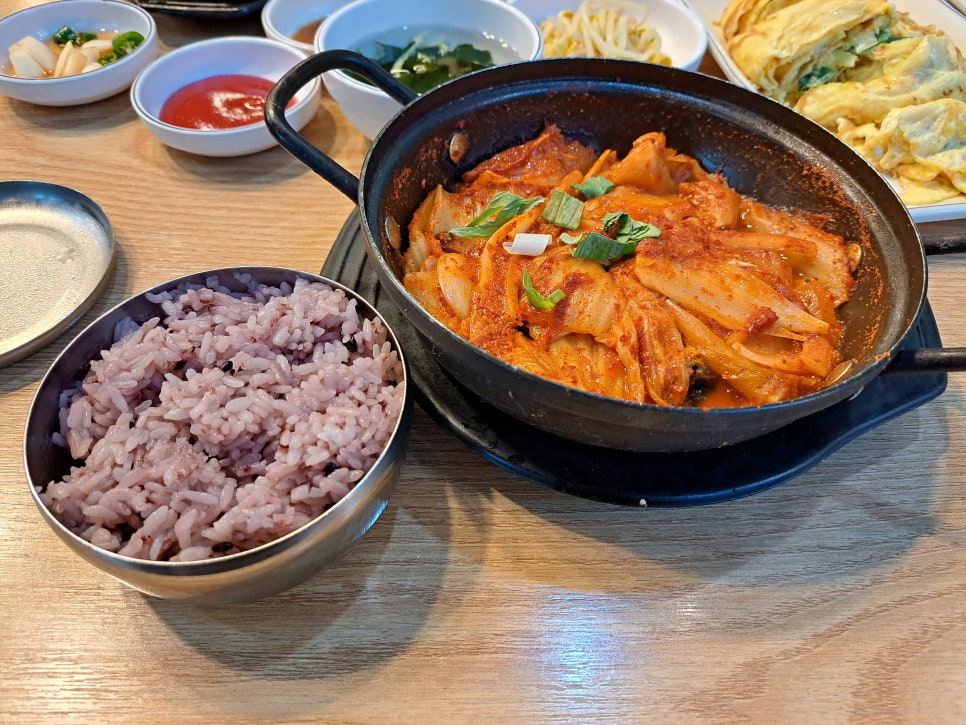 죽여주는 김치찜 김치찌개 서현점 사진 6