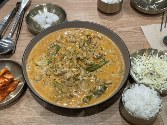 시월찜닭 이미지
