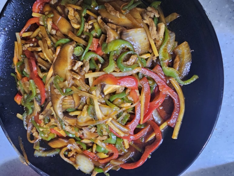 쓰촨&홍콩반점 이미지