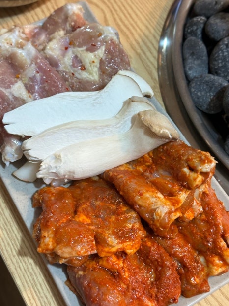 강변숯불구이 이미지