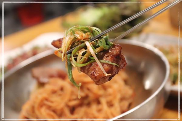 참나무 숯왕갈비 이미지