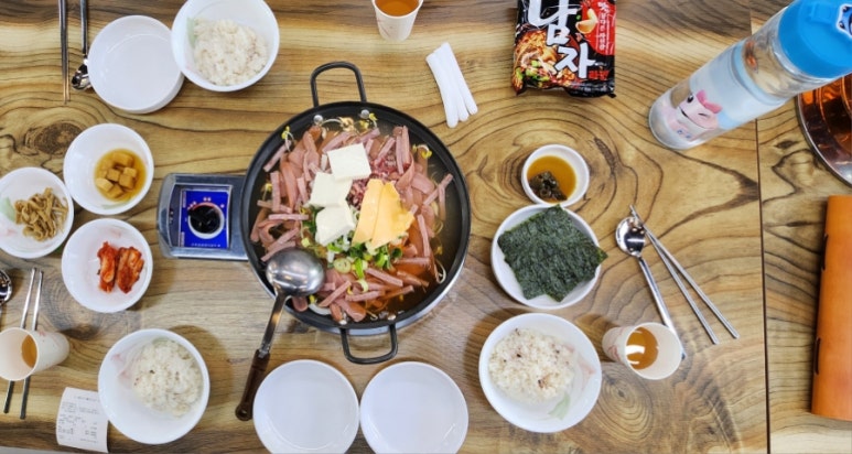홍고집부대찌개 이미지