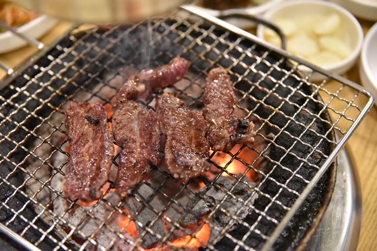 영양숯불갈비 이미지