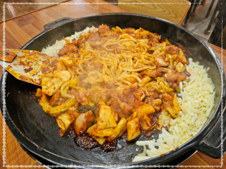 본가춘천닭갈비 이미지