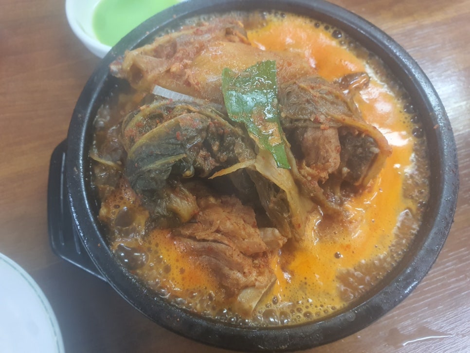 장터뼈다귀 이미지