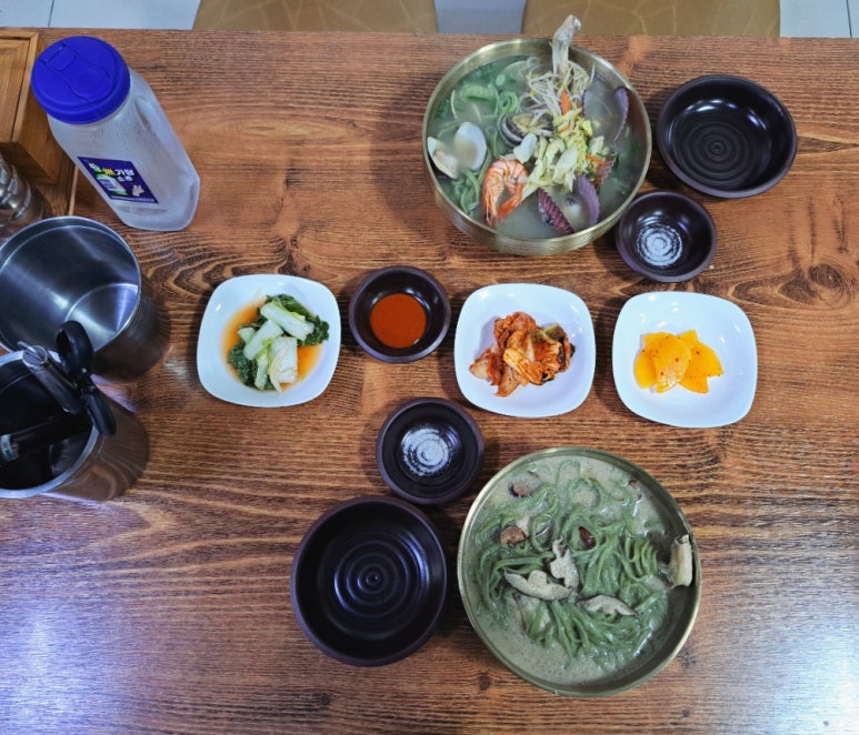 칼국수와반찬이맛있는밥집 이미지