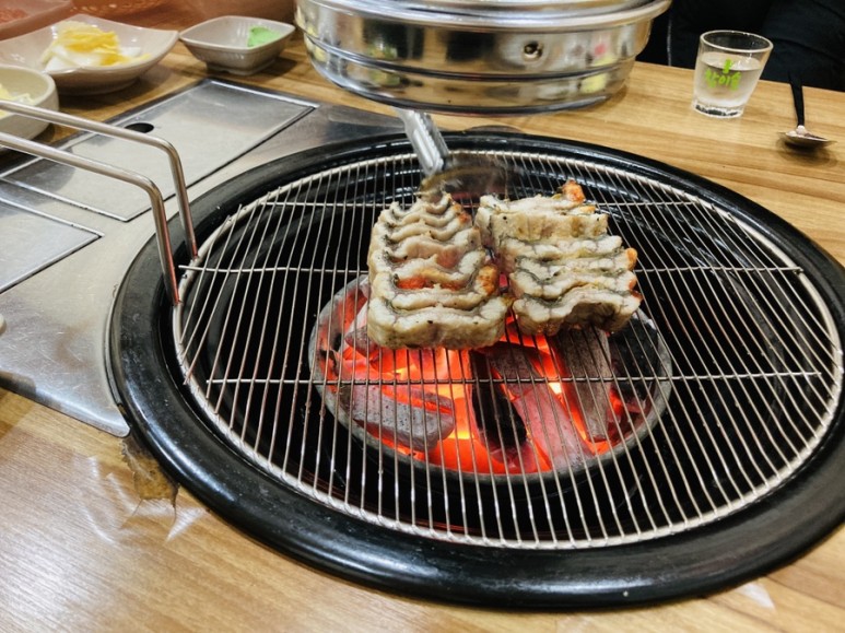 봉화산숯불풍천장어 이미지
