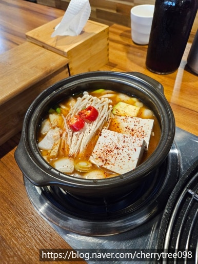 꽃피는꽃삼겹 이미지