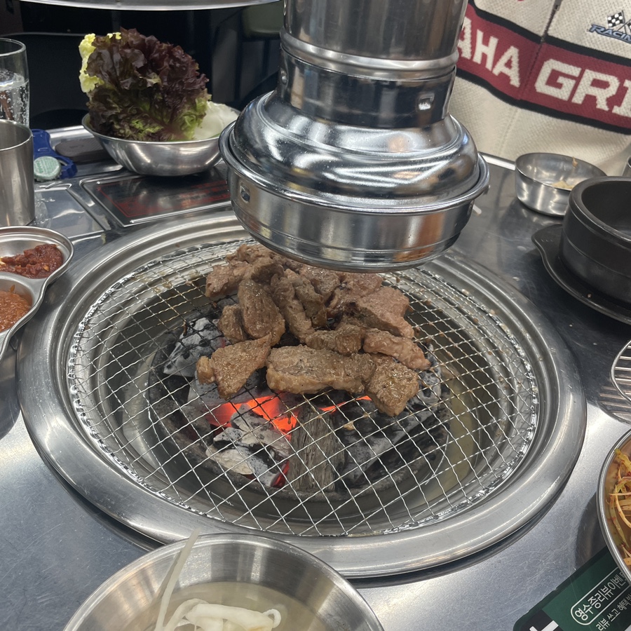 돼지소개소 이미지