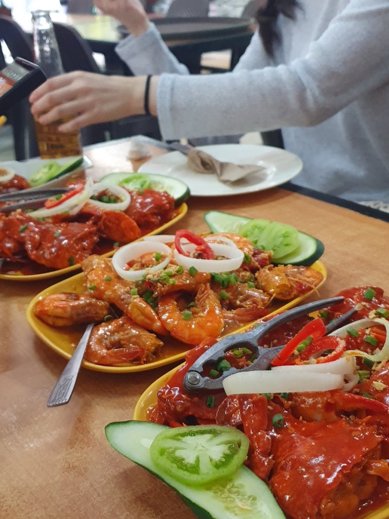 지나스(Gina's) 이미지