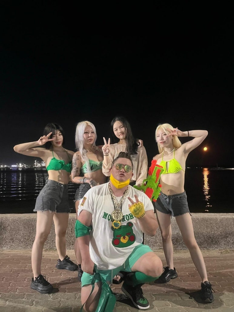 홍바 이미지
