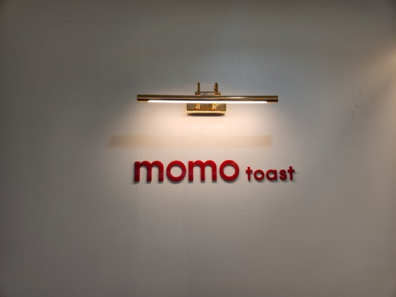 모모토스트 이미지