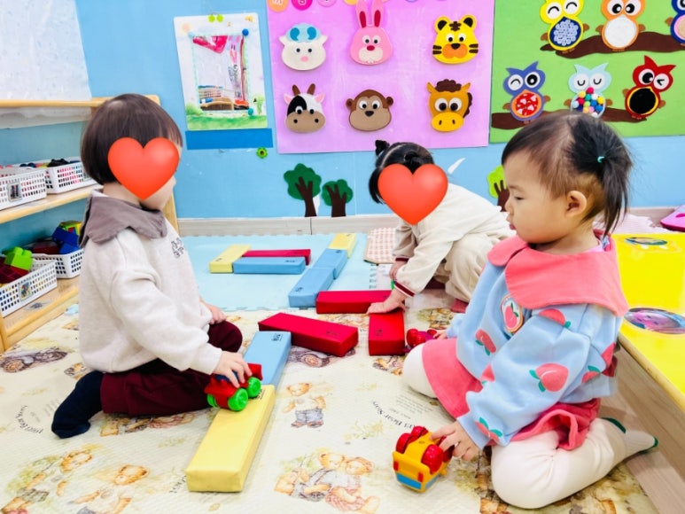 블럭놀이 이미지