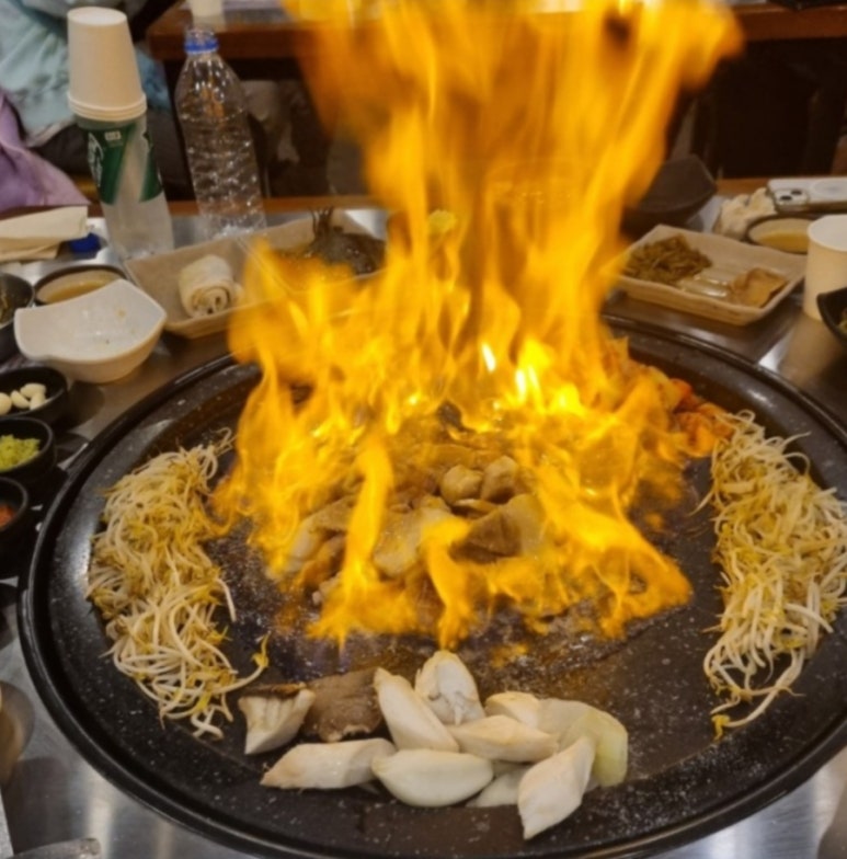 돌판마당삼겹살 이미지