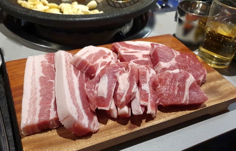 감삼돼지 이미지