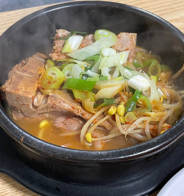 황토방뼈해장국 이미지