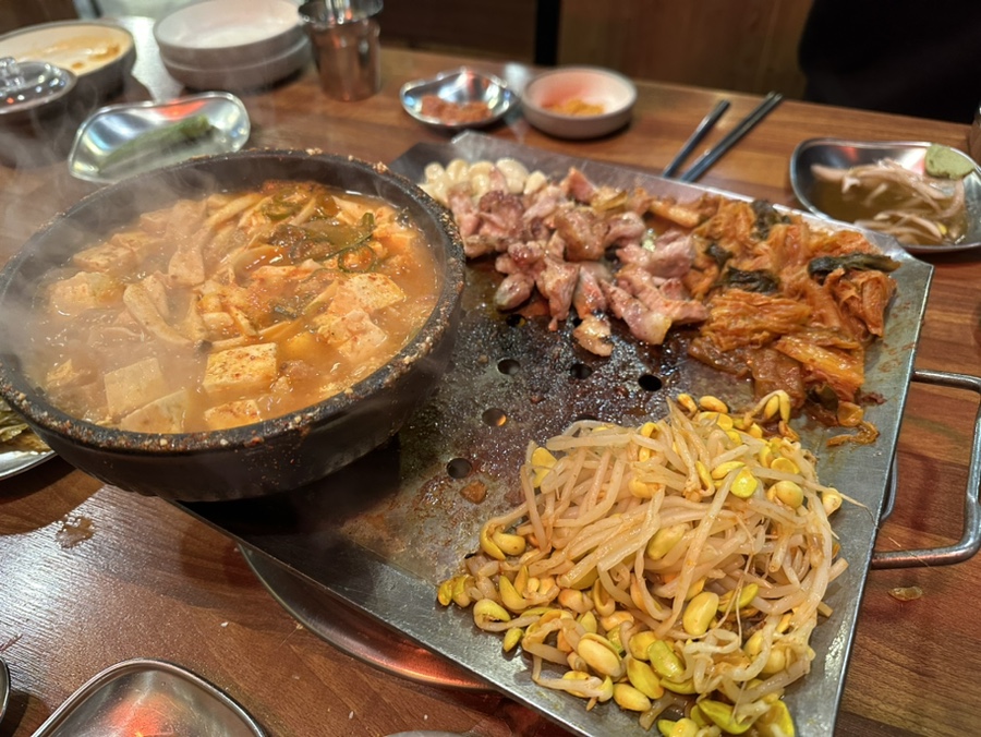꽃돼지뒷고기 이미지