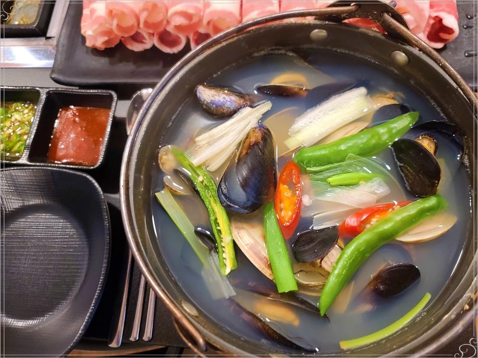 행복한고기한상 이미지