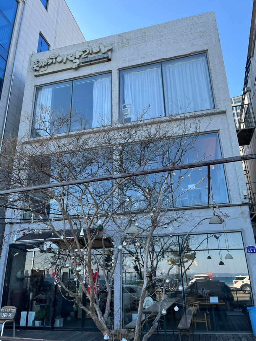 돌핀스모텔 이미지