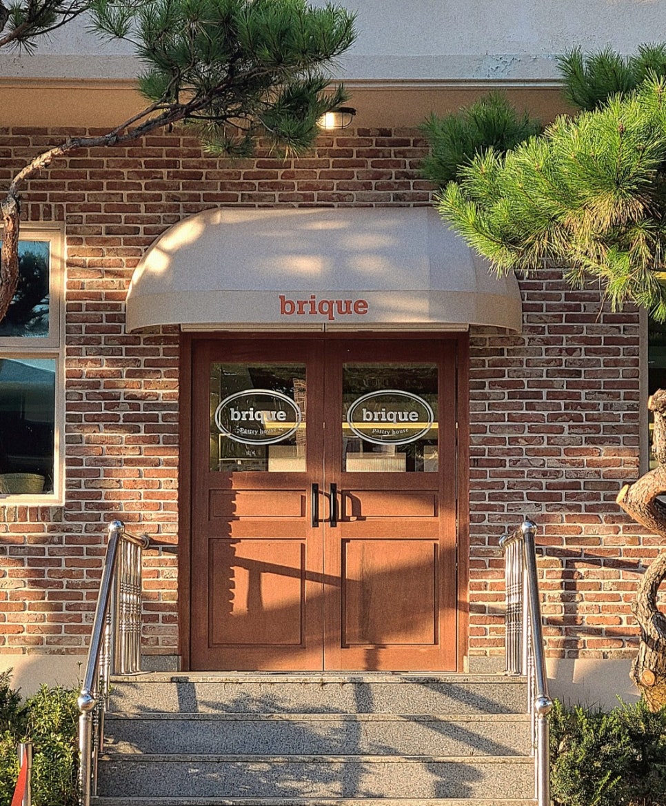 브리끄(brique) 이미지