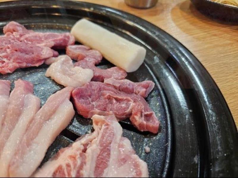 오늘도뒷고기 이미지