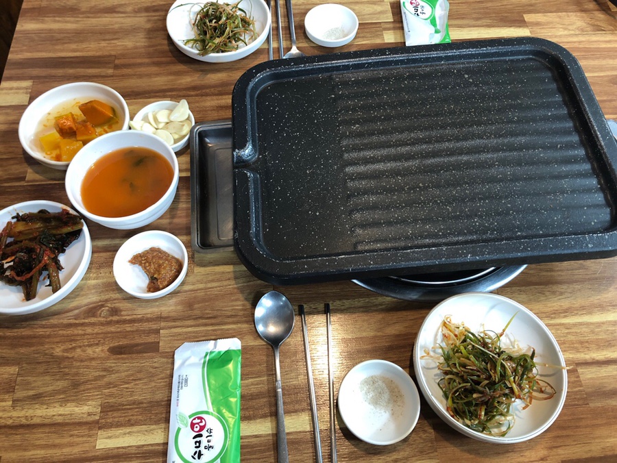 단골식육식당 이미지