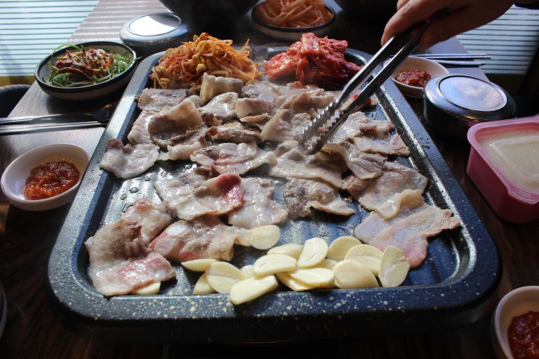삼겹살부대 이미지